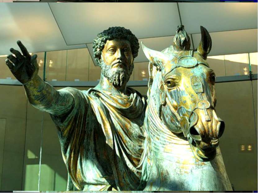Конная статуя римского императора Марка Аврелия. В 16 веке Микеланджело поста...